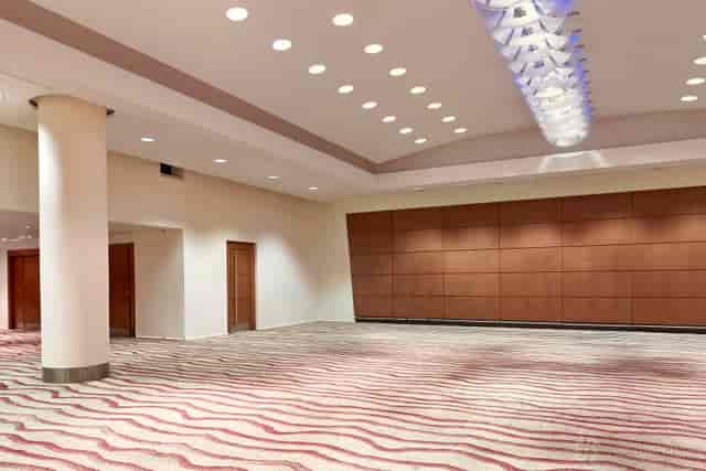 Park Plaza Victoria London - image 2