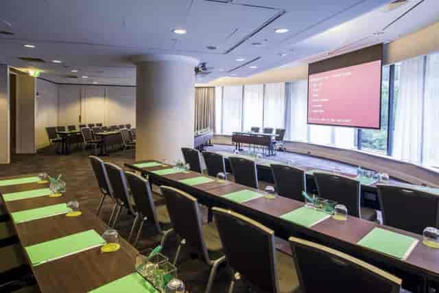 Sydney Harbour Marriott Hotel - image 3