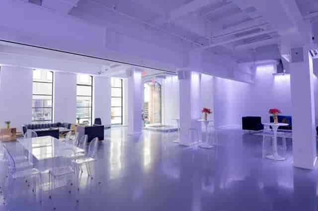 Studio 250 - image 3