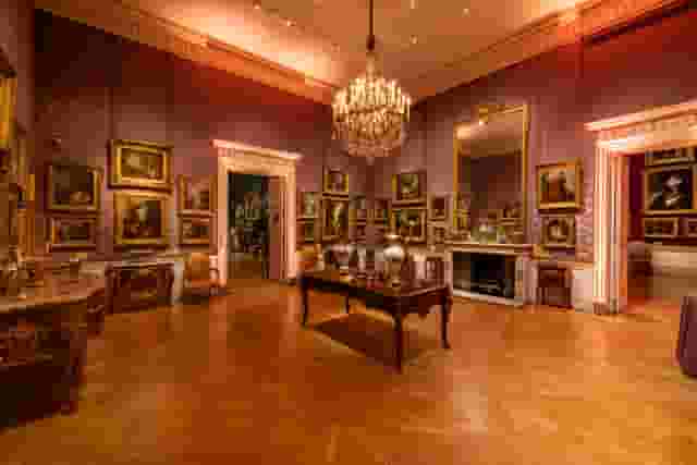 Drawing Room Suite