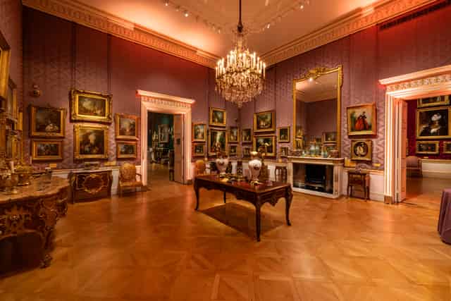 Drawing Room Suite