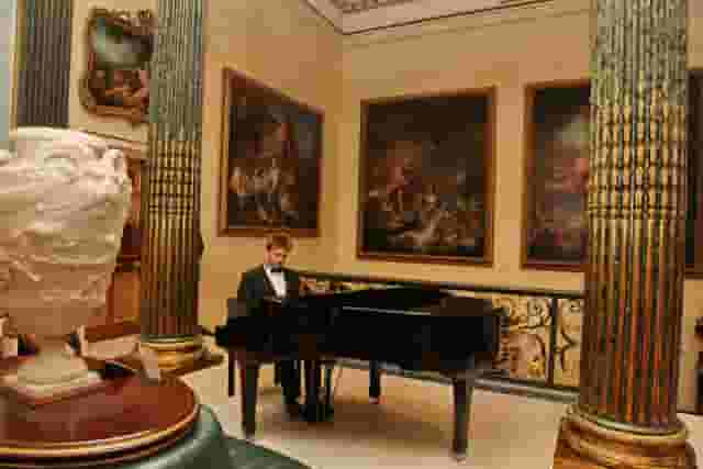 Drawing Room Suite
