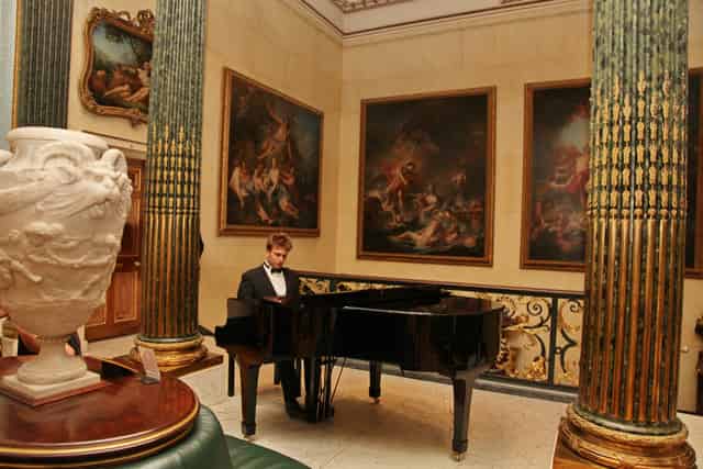 Drawing Room Suite