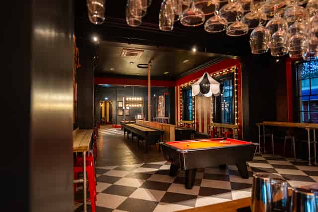 Sideshow Gaming Bar
