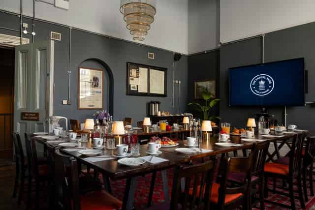 First Class Lounge