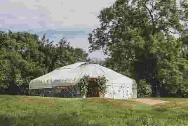 Yurtshire Eavestone Lake