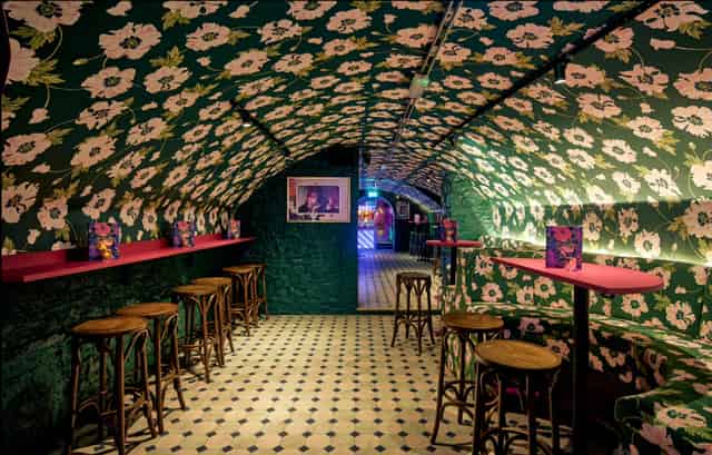 Green Rose Room