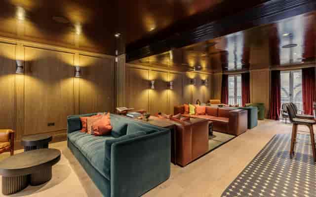 The Bedford Bar: Sophisticated lounge with plush seating for VIP networking and executive meetings.