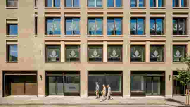 24 Endell Street