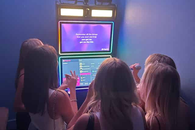 BOOM BOX Karaoke