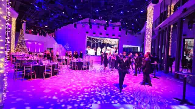 Christmas at Horizon 22 Events - image 3