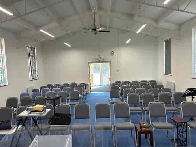 St Albans Pentecostal Church - image 2