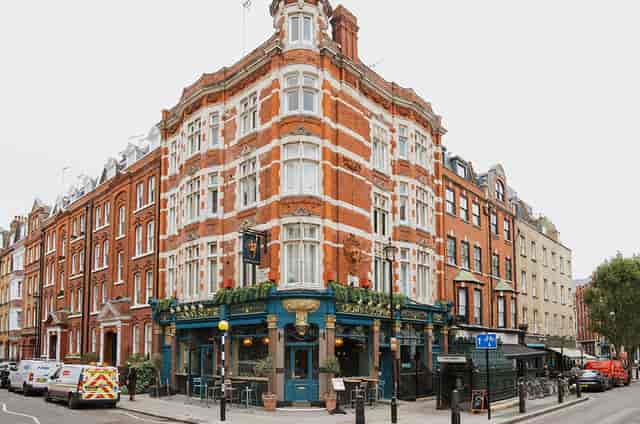 Crown & Sceptre London pub interior for corporate reception and team offsite events.