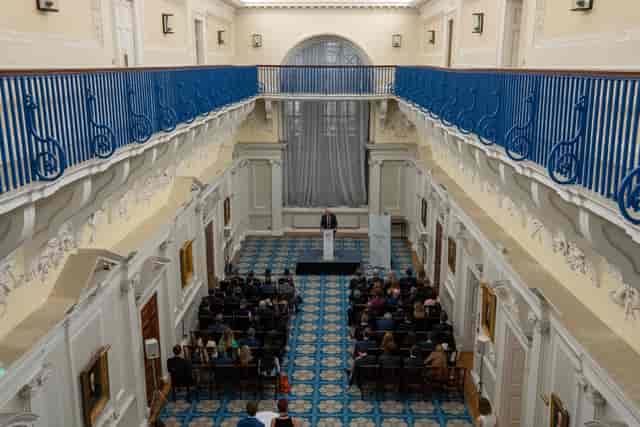 Mansion House - image 3