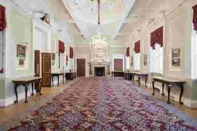 The Long Parlour