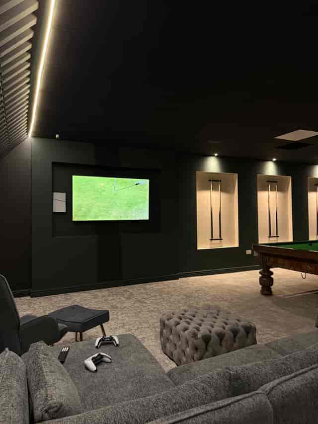 Matrix Suite at FOMO Lounge: luxury VIP hospitality and team building breakout space.