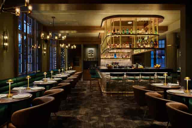La Bottega in Vino.Vita wine bar for intimate corporate receptions and VIP mixer events.