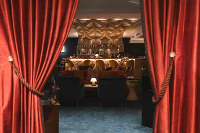 The 3'6 Bar at Fortnum & Mason: intimate lounge for VIP events and luxury corporate networking.