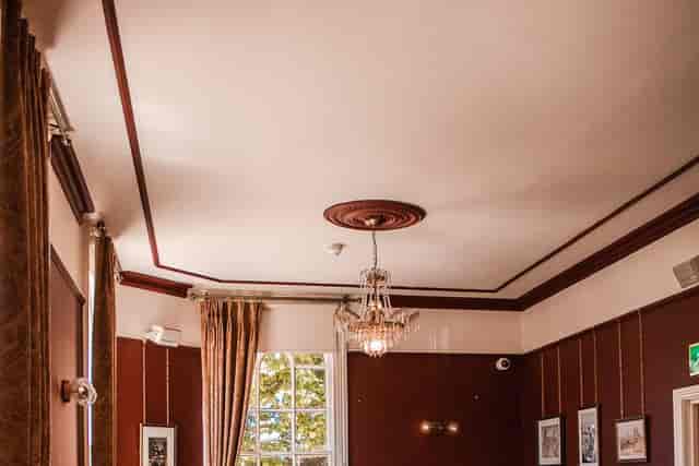Stonemasons Arms function room with elegant chandelier for private dinners and board meetings.