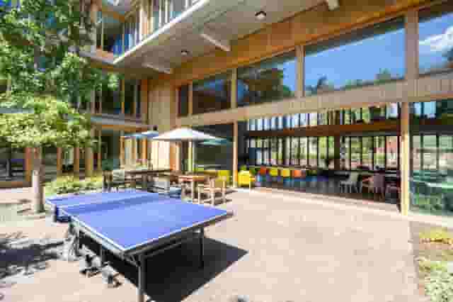 Garden Room & Courtyard 