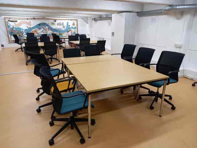 Avonmouth Suite breakout room with collaborative seating for event hire and meeting space rental.