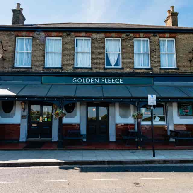 Classic Golden Fleece pub exterior, perfect for team socials and networking events.