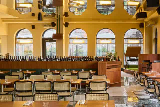 Forza Wine National Theatre venue with natural light for corporate luncheons and networking events.