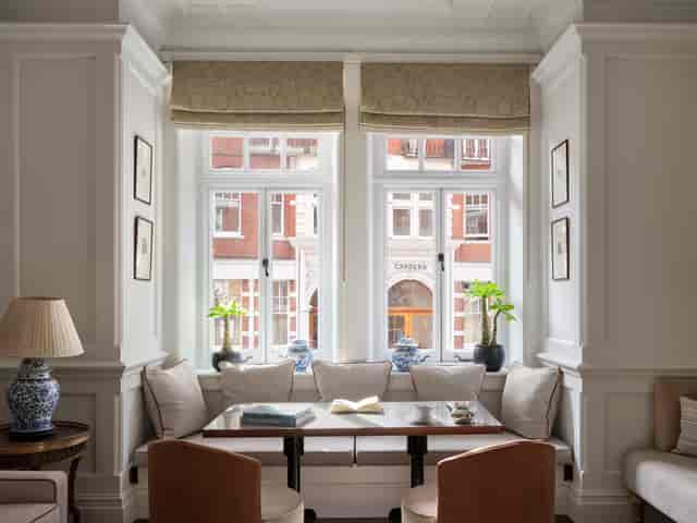 The Front Room at Chelsea Townhouse: private meeting space for intimate business breakouts.