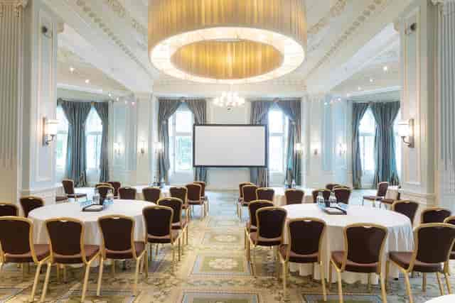 Medlock Suite banquet hall with classic architecture for corporate presentations and events.