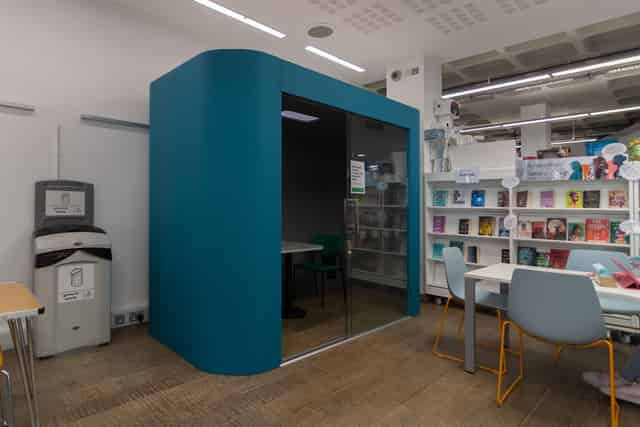 John Harvard Library Meeting Pod