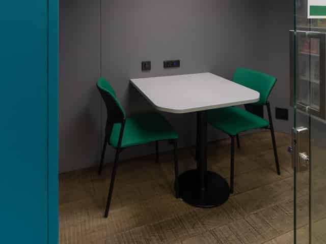 John Harvard Library Meeting Pod