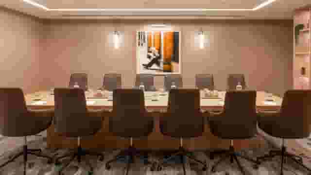 The Thames Boardroom