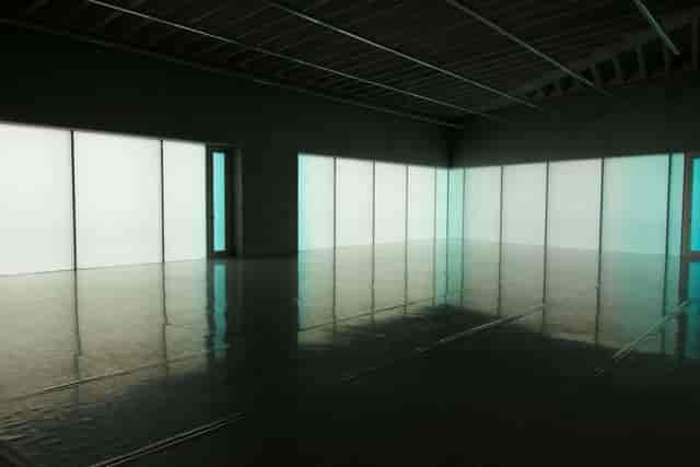 Minimalist Studio in Laban: Raw industrial blank canvas for modern events and art installations.