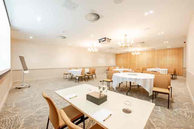 Covent Garden hotel function room in cabaret style for corporate training and workshops.