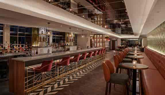 Leaf & Cane at Hyatt Regency London: Modern upscale venue for cocktail receptions and networking.