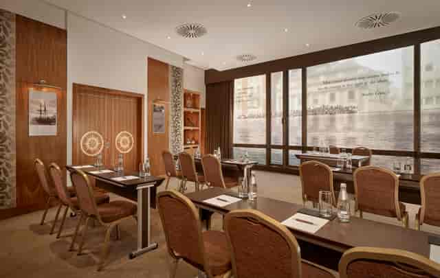 Venture Room boardroom meeting space, neutral decor, corporate training, London workshop venue.