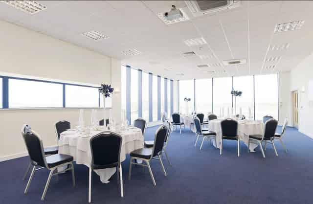 Conference & flexible meeting spaces
