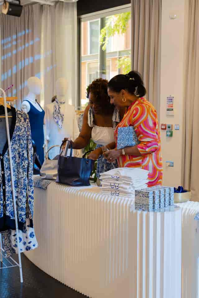 Main Space Broadwick Studio: High-end retail pop-up with natural light for experiential events.