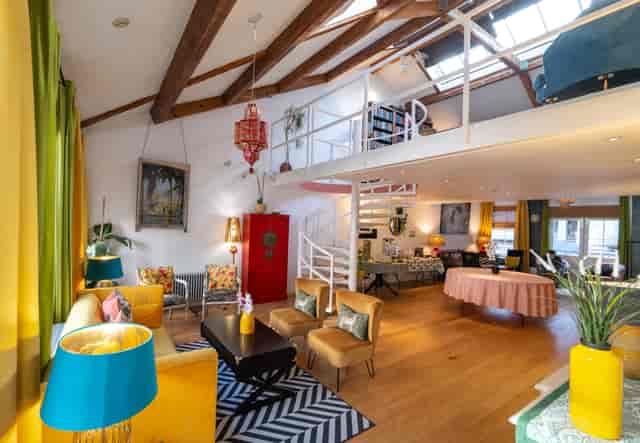 High-ceilinged Shoreditch Loft venue for creative workshops and VIP networking events.