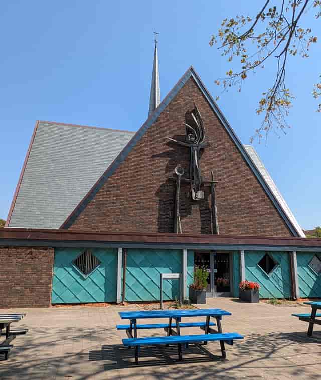 Mid-century modern venue at Moseley Community Hub, ideal for intimate events and workshops.
