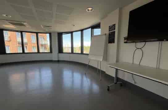Bright, versatile blank-canvas meeting room for corporate event hire at The Exchange Twickenham.