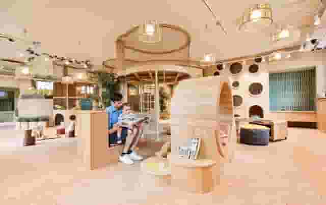 Meanwhile Gardens Playhut