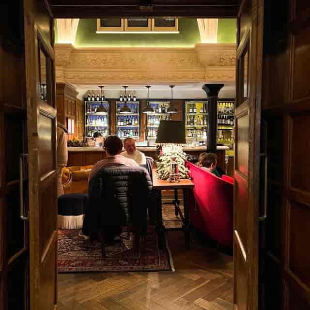 Stalls Bar at Theatre Royal Windsor: an intimate lounge for VIP receptions and networking events.