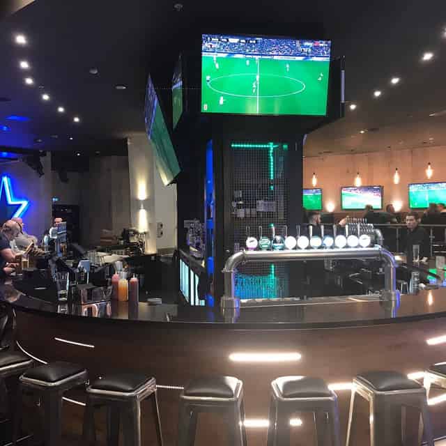 Half Gastro Bar