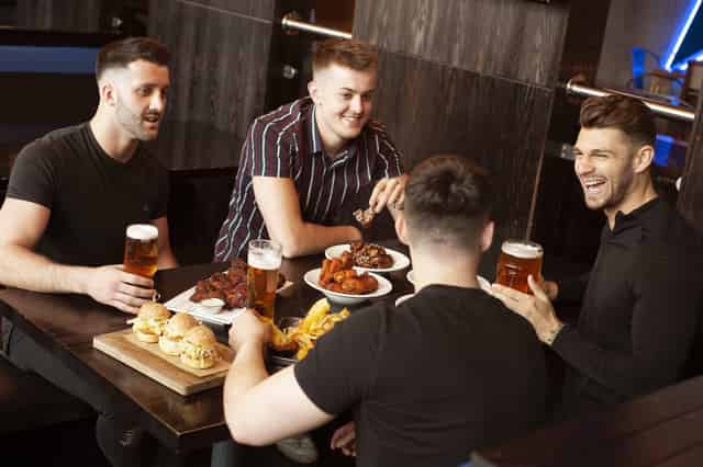 Half Gastro Bar