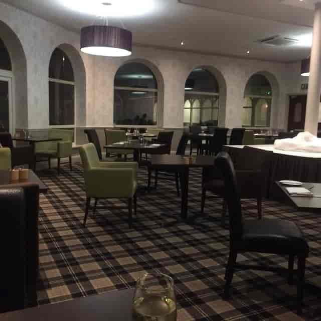 Beaumont Regency Hotel Solihull: Dated restaurant interior, corporate event venue layout.