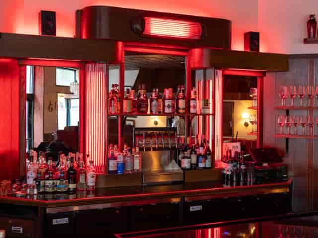 Steam Wine Bar - image 3