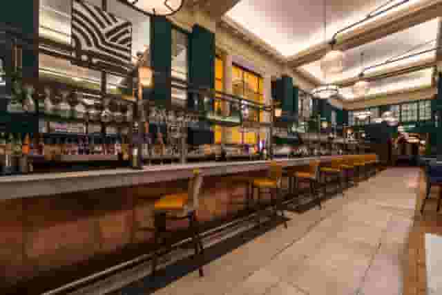Revolution Bar America Square
