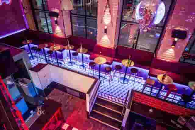 Simmons Bar | Bank