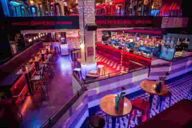 Simmons Bar | Bank